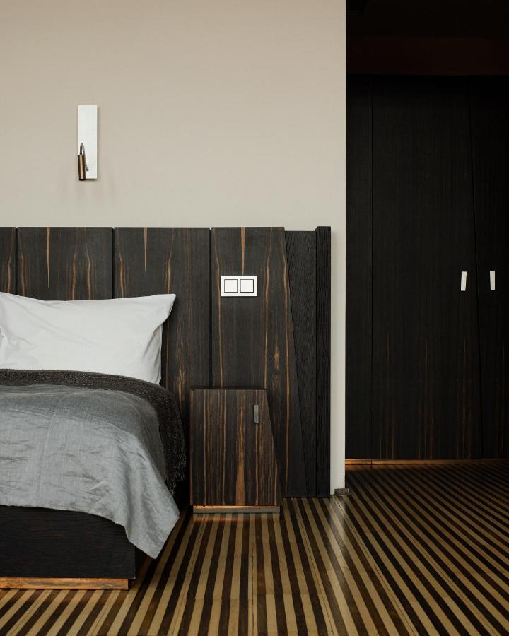 Hotel Monopol Wroclaw Luaran gambar Ebony wood
