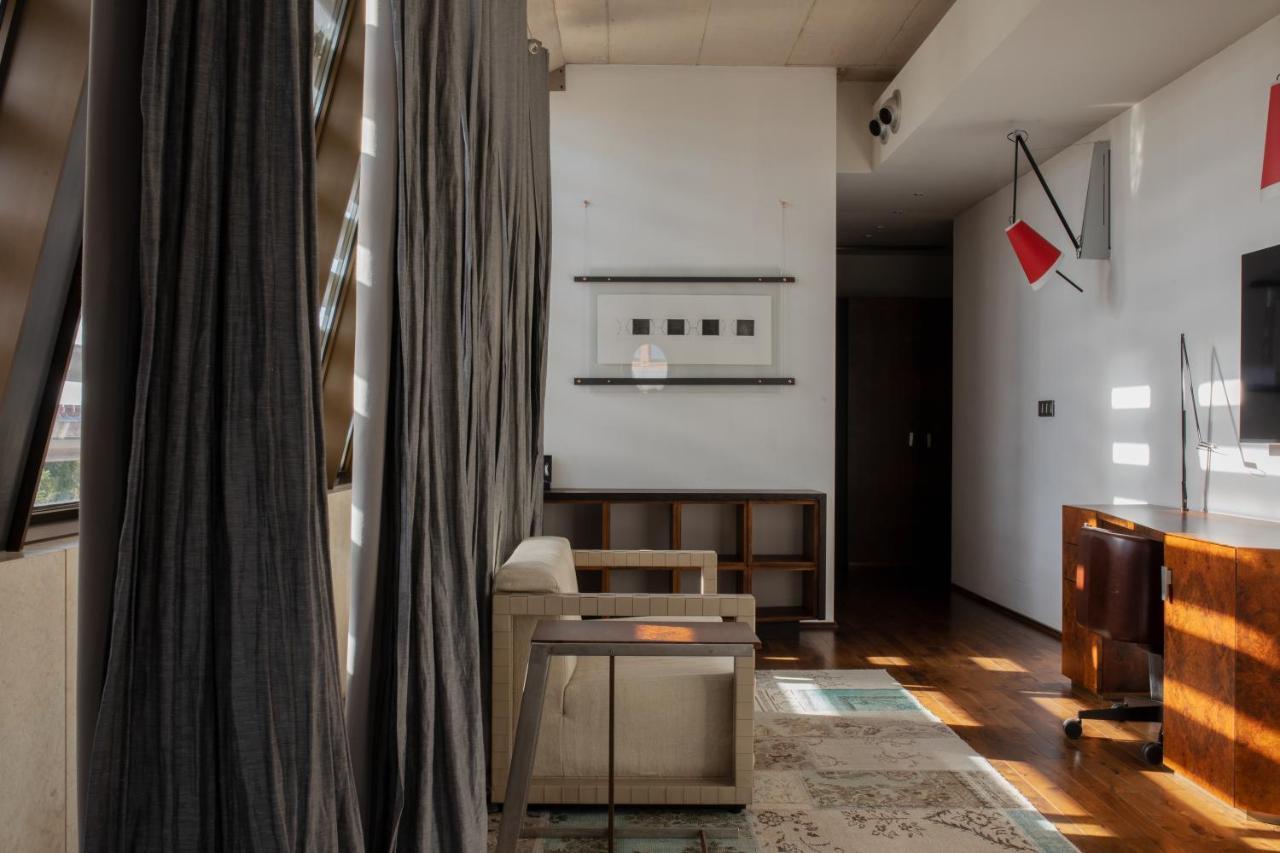 Hotel Monopol Wroclaw Luaran gambar Interior of a typical apartment