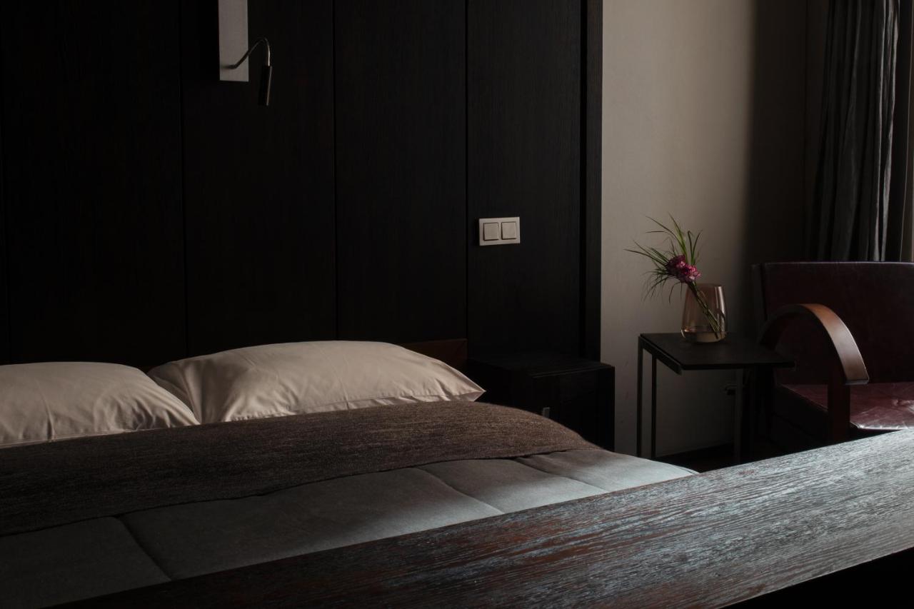 Hotel Monopol Wroclaw Luaran gambar A bedroom