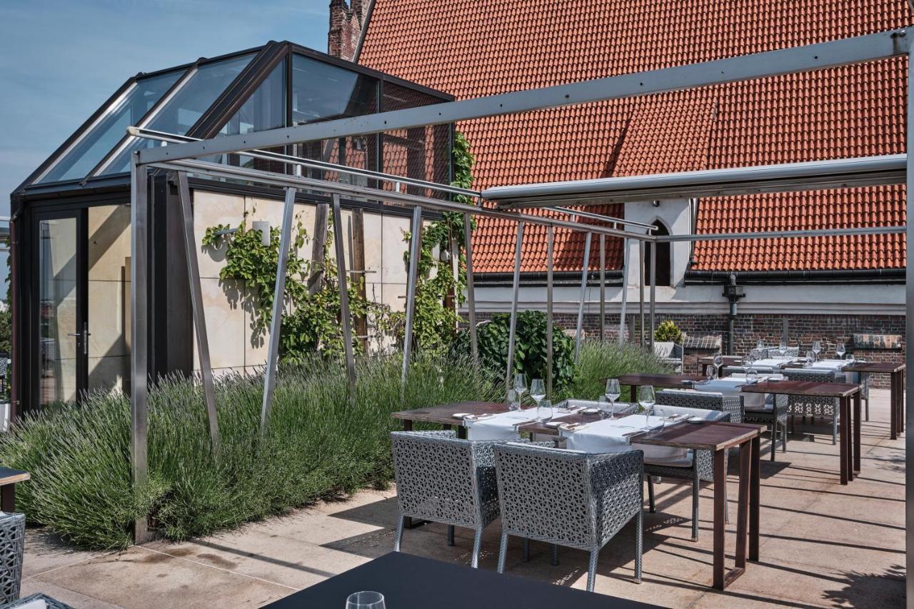 Hotel Monopol Wroclaw Luaran gambar The rooftop terrace
