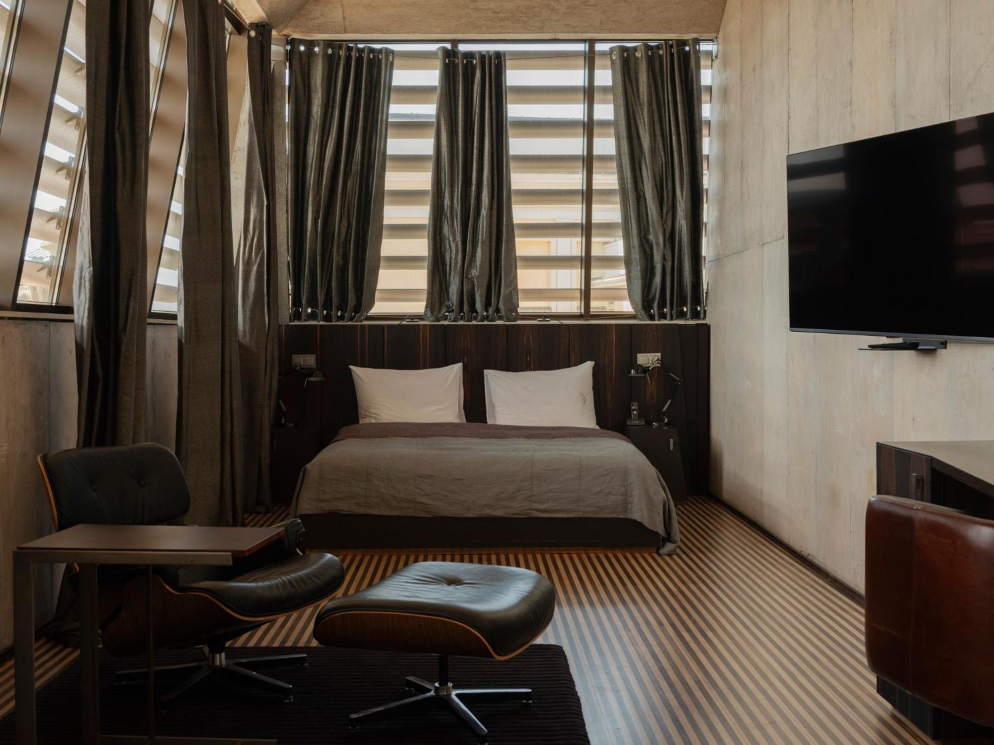 Hotel Monopol Wroclaw Luaran gambar A room at the hotel
