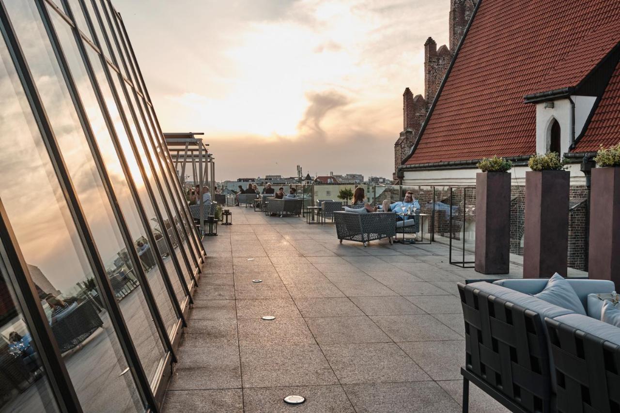 Hotel Monopol Wroclaw Luaran gambar The rooftop terrace