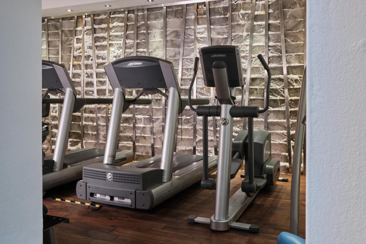 Hotel Monopol Wroclaw Luaran gambar A treadmill